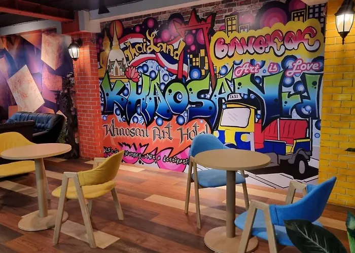 Casa Picasso Near Chabad House 호텔 방콕