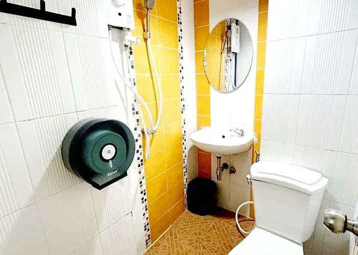 호텔 Casa Picasso Near Chabad House 2*