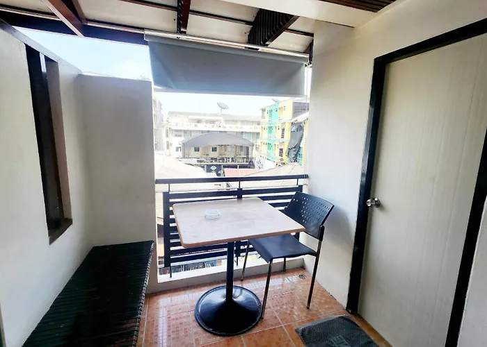호텔 Casa Picasso Near Chabad House 2*