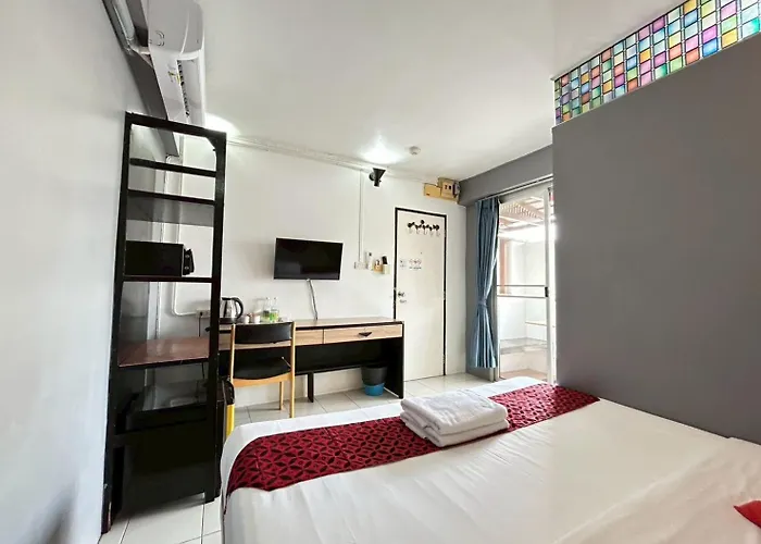 Casa Picasso Near Chabad House