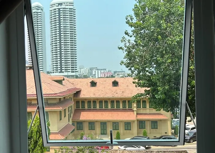 호텔 Casa Picasso Near Chabad House 방콕